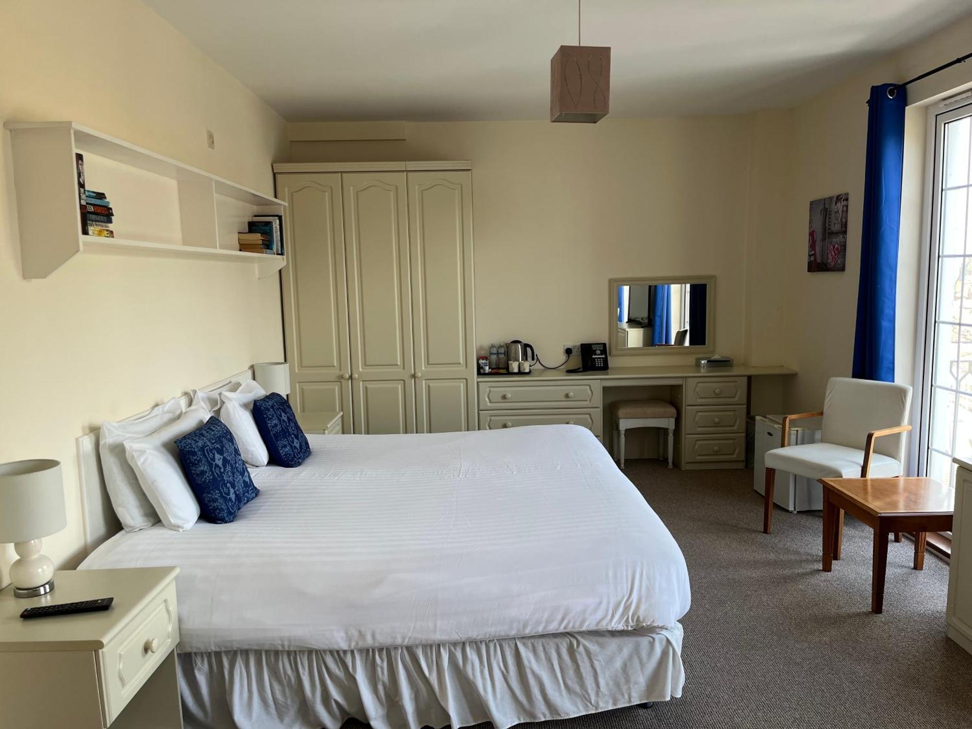 The Prince Of Wales Hotel St Ouen's المظهر الخارجي الصورة