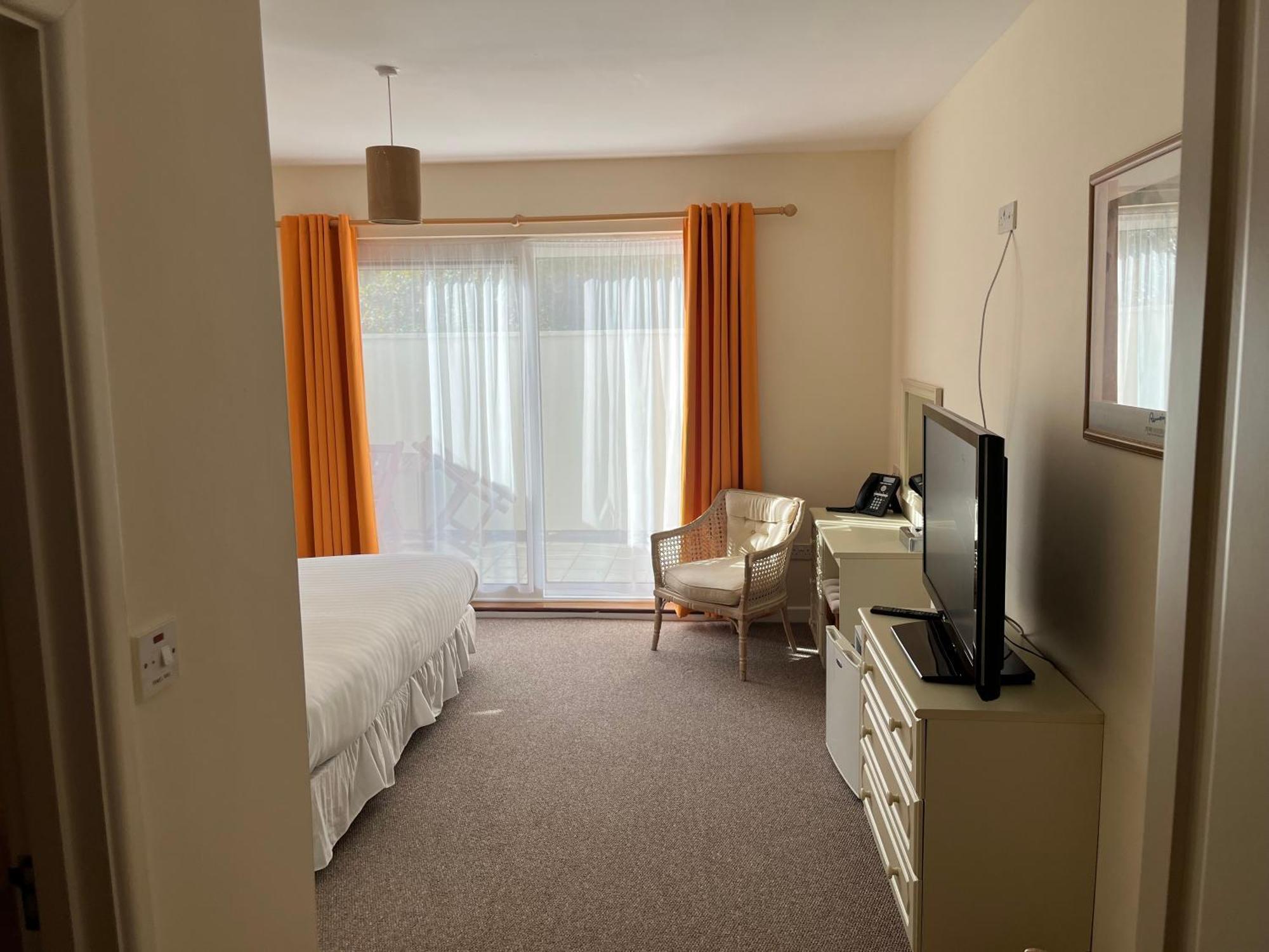 The Prince Of Wales Hotel St Ouen's المظهر الخارجي الصورة