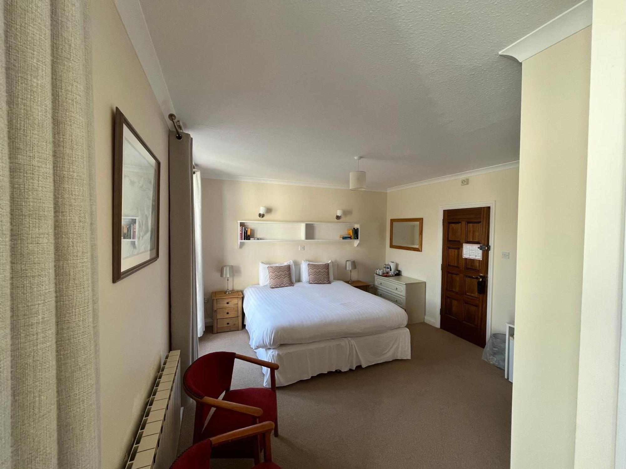 The Prince Of Wales Hotel St Ouen's المظهر الخارجي الصورة